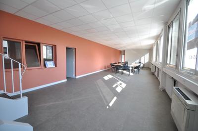 Bureau - 141 m² - 5 pièces