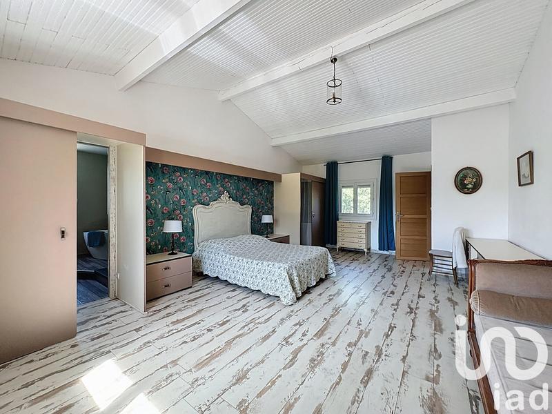 Maison de campagne - 250 m² - 6 pièces