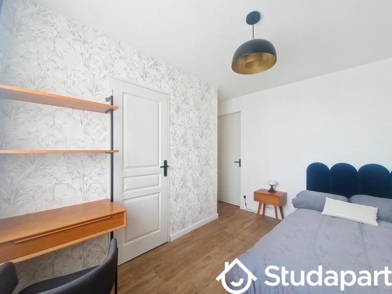 Chambre - 10 m² - 1 pièce