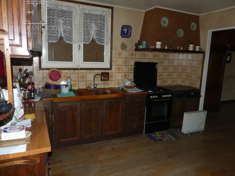 Maison - 199 m² - 8 pièces