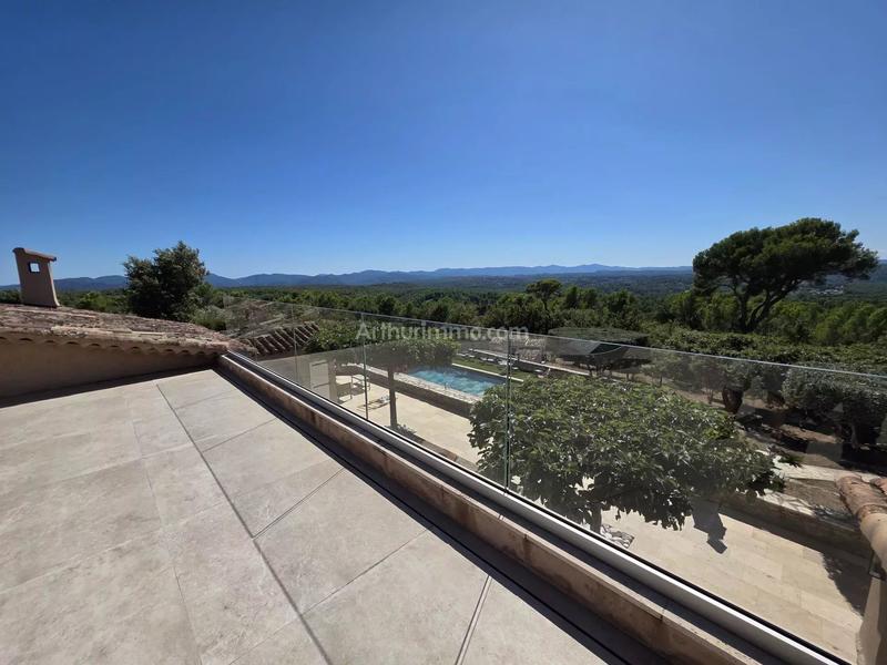 Maison - 259 m² - 10 pièces