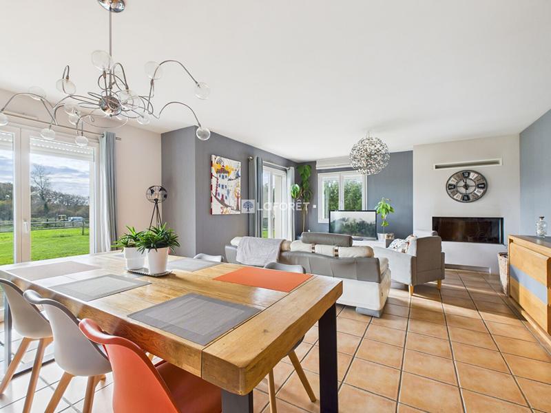 Maison - 134 m² - 7 pièces