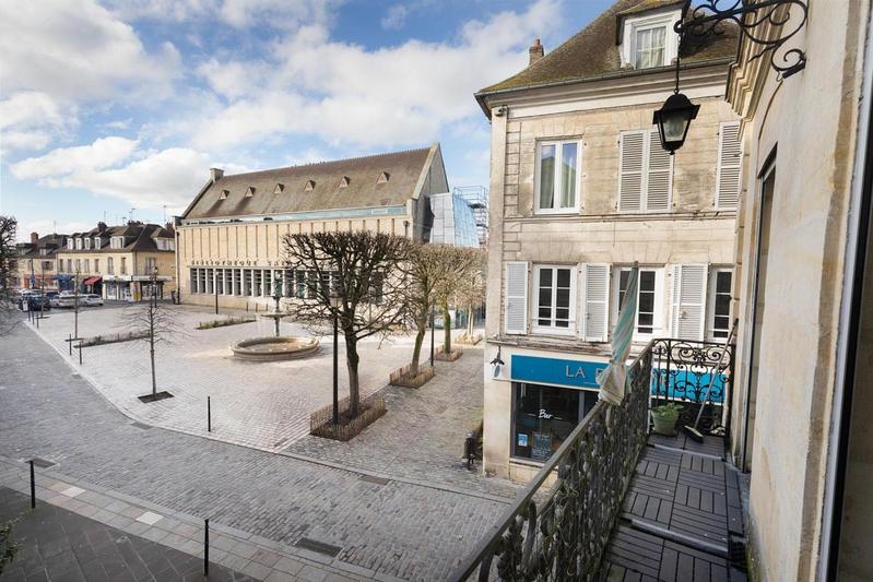 Appartement - 95 m² - 4 pièces