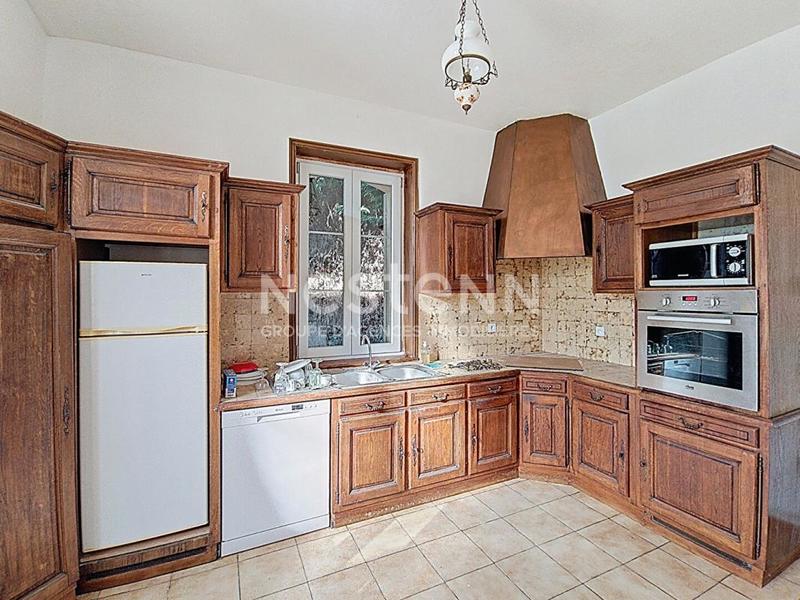 Château - 309 m² - 12 pièces