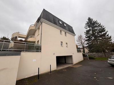 Parking / Garage - 11 m²