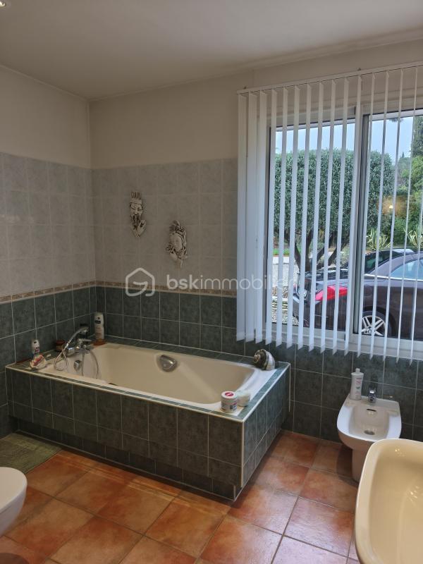 Villa - 150 m² - 4 pièces