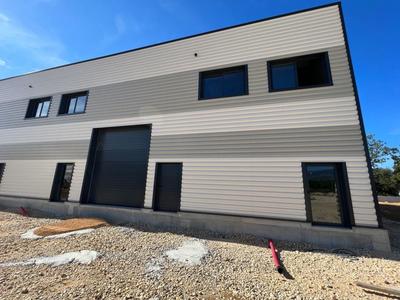 Local d'activité / Entrepôt - 1 112 m²