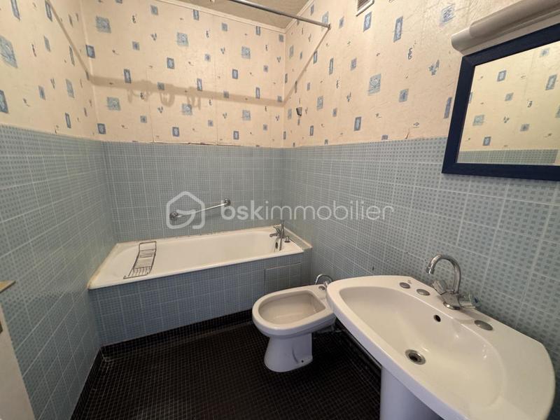 Appartement - 94 m² - 4 pièces