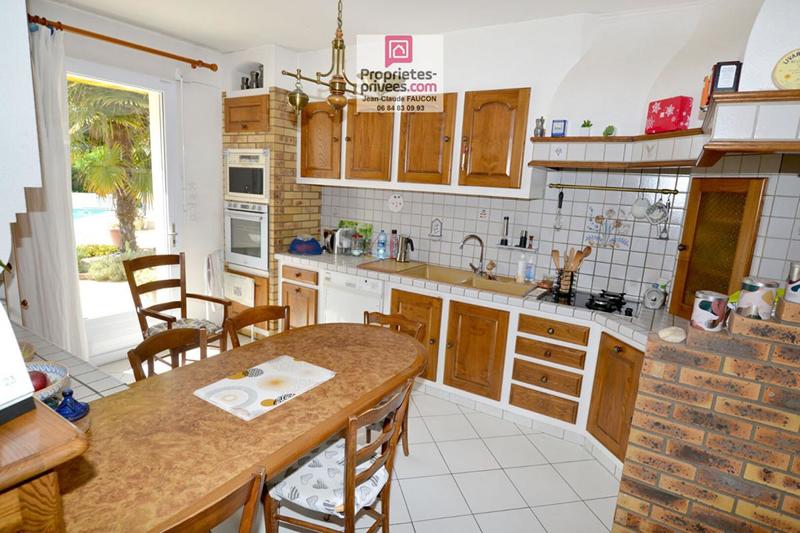 Maison - 187 m² - 7 pièces