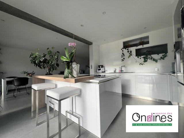 Maison - 111 m² - 5 pièces