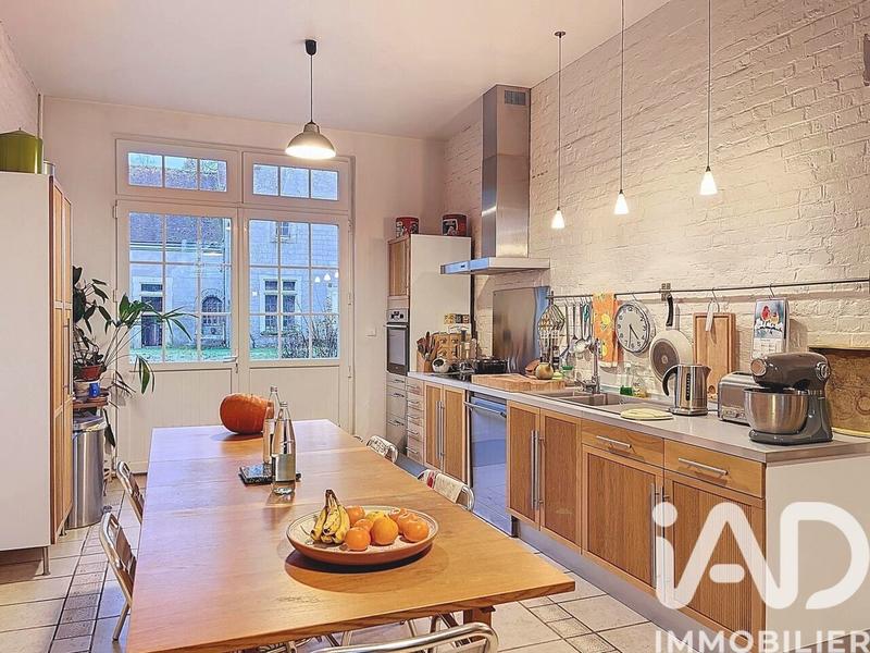 Maison - 354 m² - 10 pièces