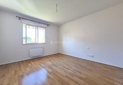 Appartement - 84 m² - 3 pièces