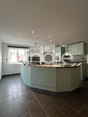 Maison - 125 m² - 5 pièces