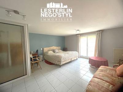 Pavillon - 135 m² - 4 pièces