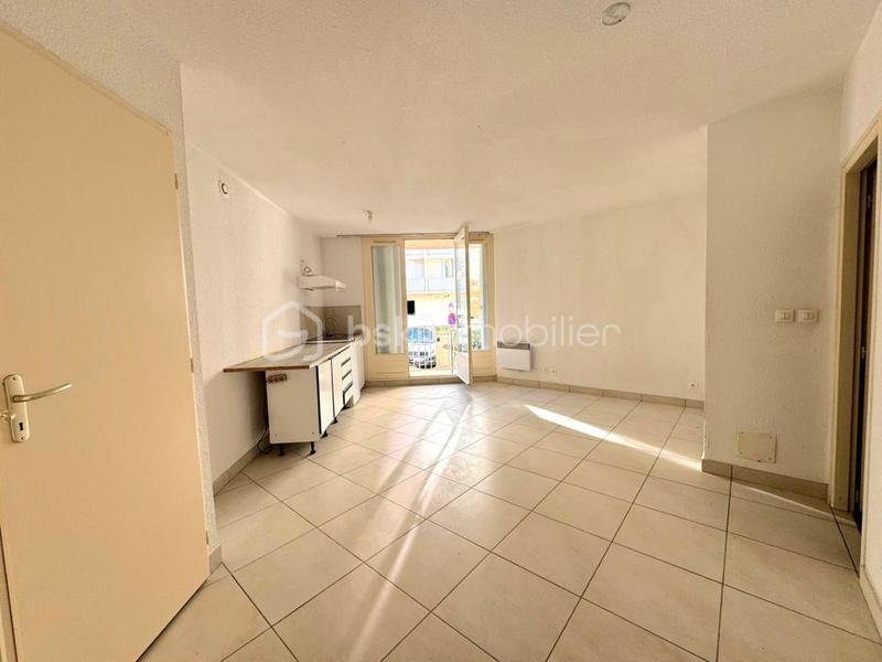 Studio - 24 m² - 1 pièce