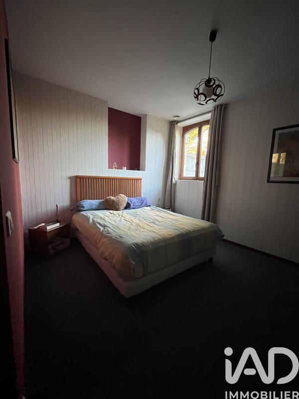 Maison - 238 m² - 7 pièces