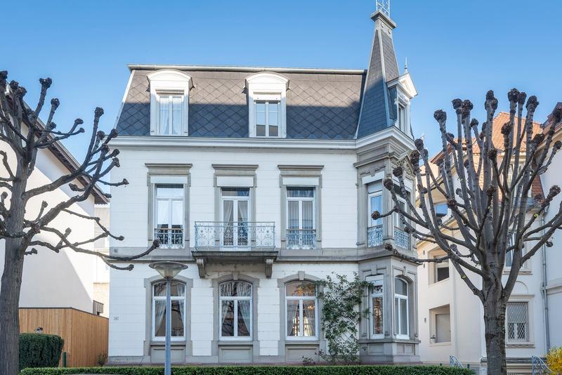 Maison - 357 m² - 9 pièces