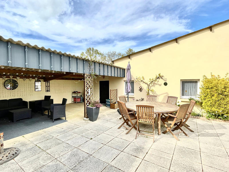 Maison - 146 m² - 6 pièces