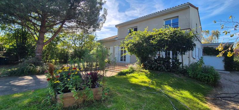 Maison - 175 m² - 5 pièces