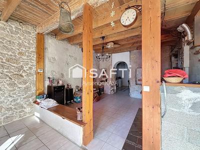 Maison - 93 m² - 6 pièces