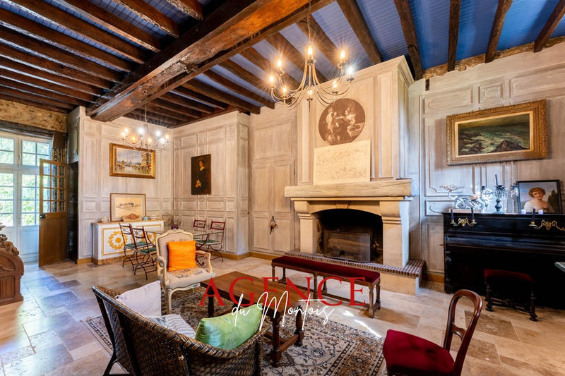 Propriété - 230 m² - 6 pièces