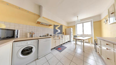 Maison - 160 m² - 8 pièces