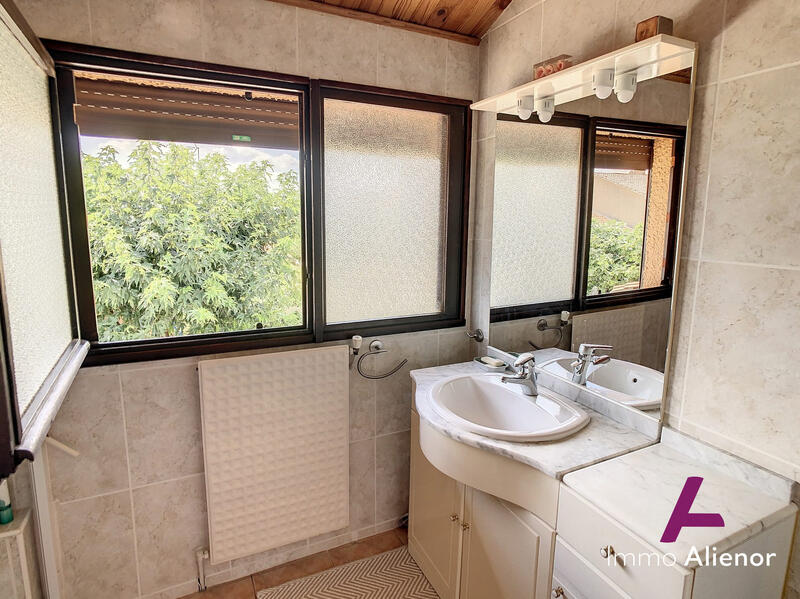 Maison - 141 m² - 6 pièces