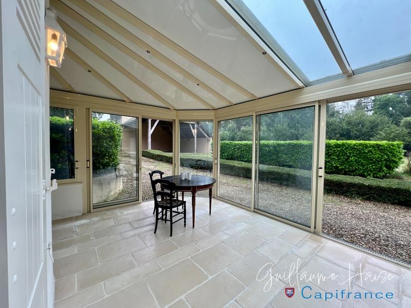 Propriété - 248 m² - 6 pièces