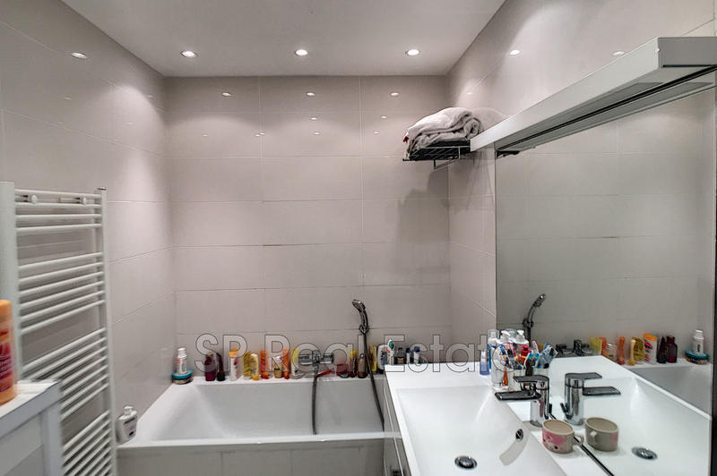 Appartement - 172 m² - 4 pièces