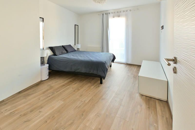 Appartement - 199 m² - 5 pièces