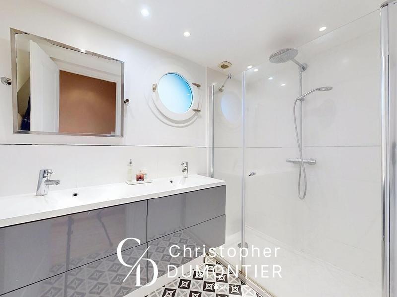 Maison de maîtres - 230 m² - 7 pièces