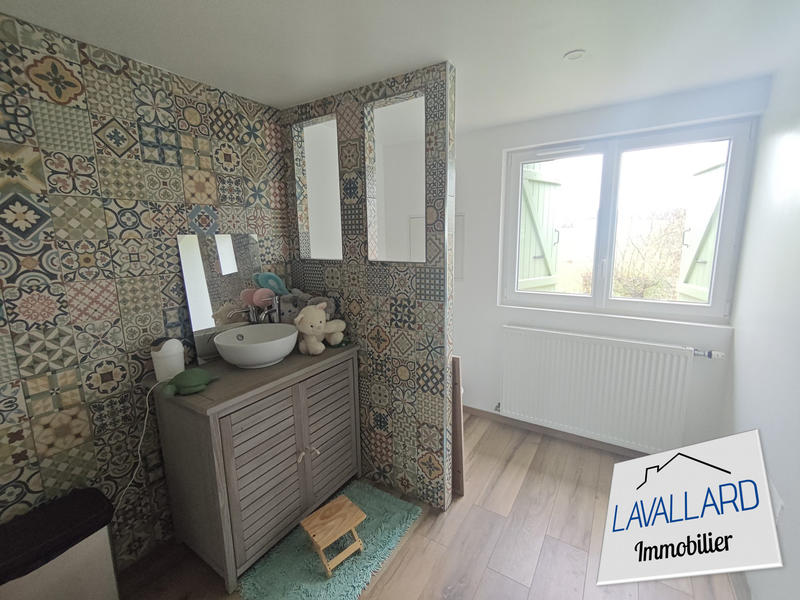 Maison traditionnelle - 203 m² - 7 pièces