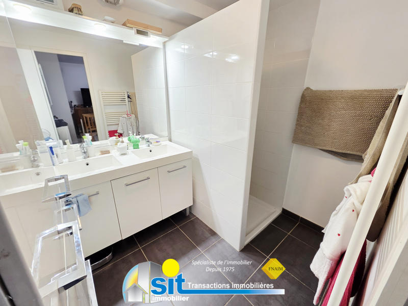 Appartement - 80 m² - 3 pièces