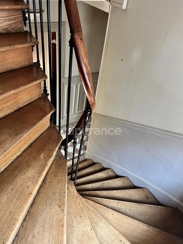 Maison de ville - 180 m² - 8 pièces