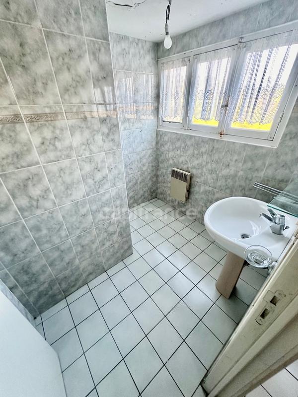 Maison - 92 m² - 5 pièces