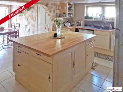 Maison - 140 m² - 7 pièces