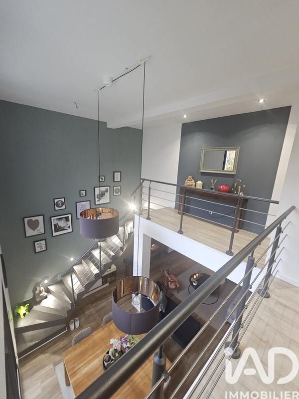 Maison - 168 m² - 7 pièces