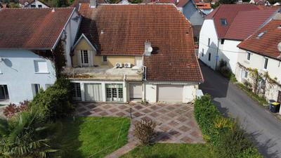 Maison - 448 m² - 9 pièces