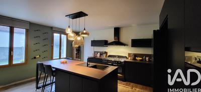 Maison - 122 m² - 3 pièces