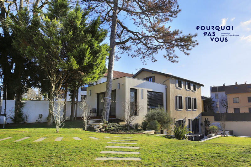 Maison - 360 m² - 6 pièces