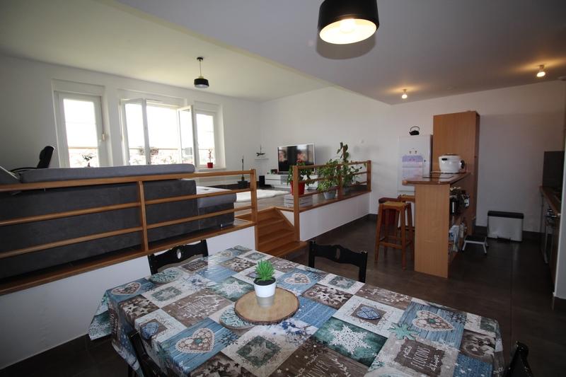 Appartement - 99 m² - 4 pièces