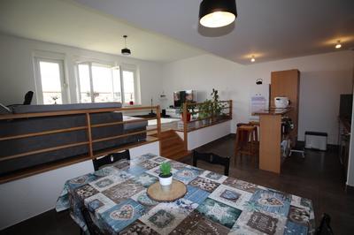 Appartement - 99 m² - 4 pièces