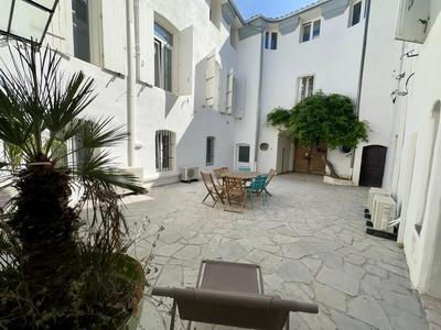 Hôtel particulier - 350 m² - 10 pièces