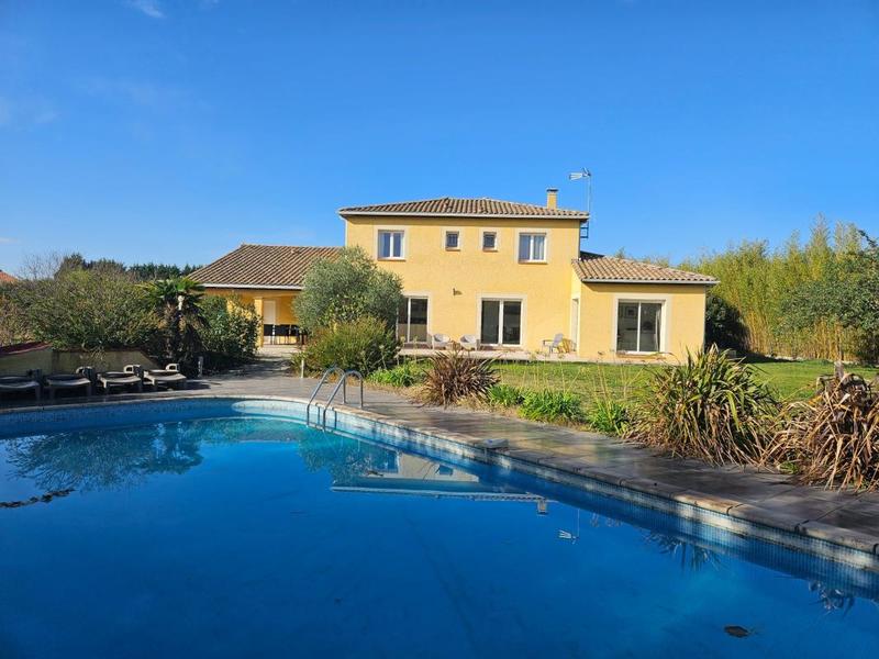 Maison - 175 m² - 7 pièces