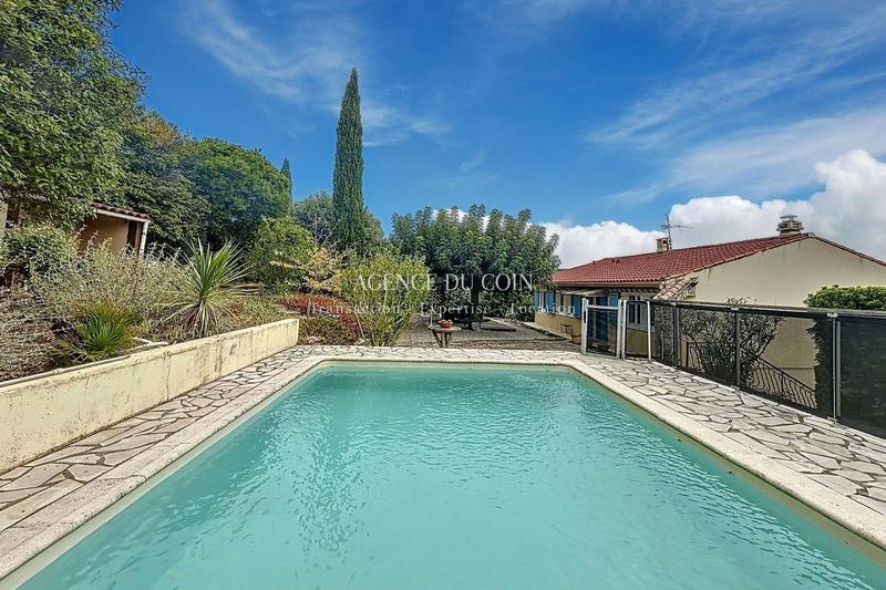 Maison - 94 m² - 4 pièces