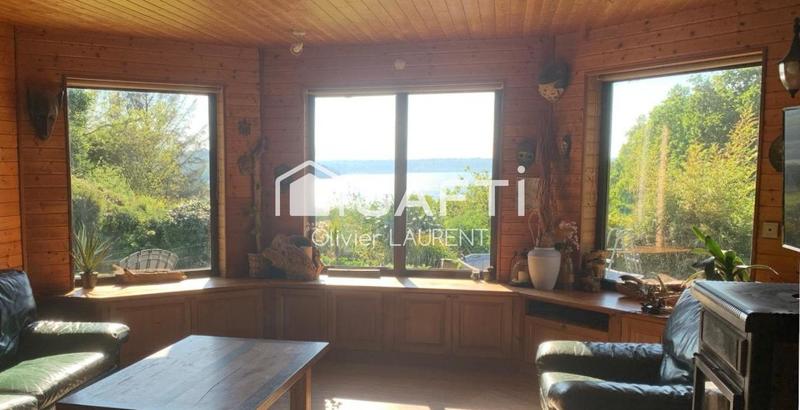 Maison - 136 m² - 8 pièces