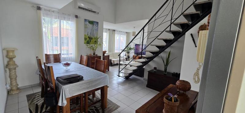 Appartement - 92 m² - 5 pièces