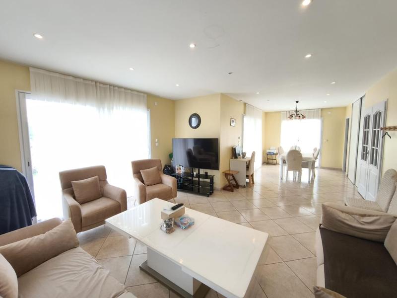 Maison - 147 m² - 7 pièces