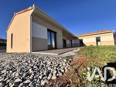 Maison - 143 m² - 5 pièces