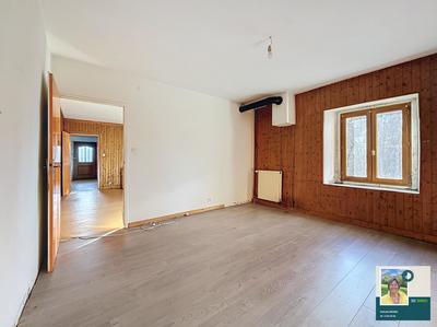 Maison en pierre - 204 m² - 11 pièces